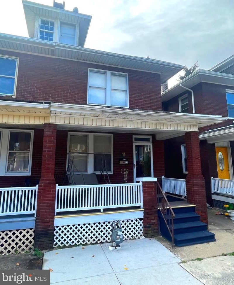 220 Harding Ct, York, PA 17403