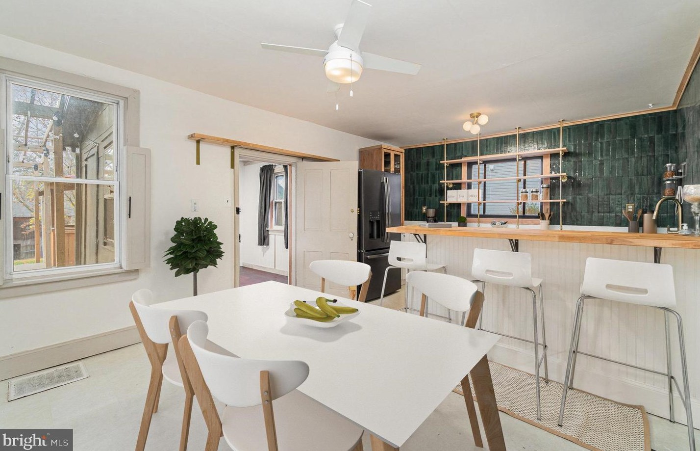 212 Market St, Alpine, PA 17339
