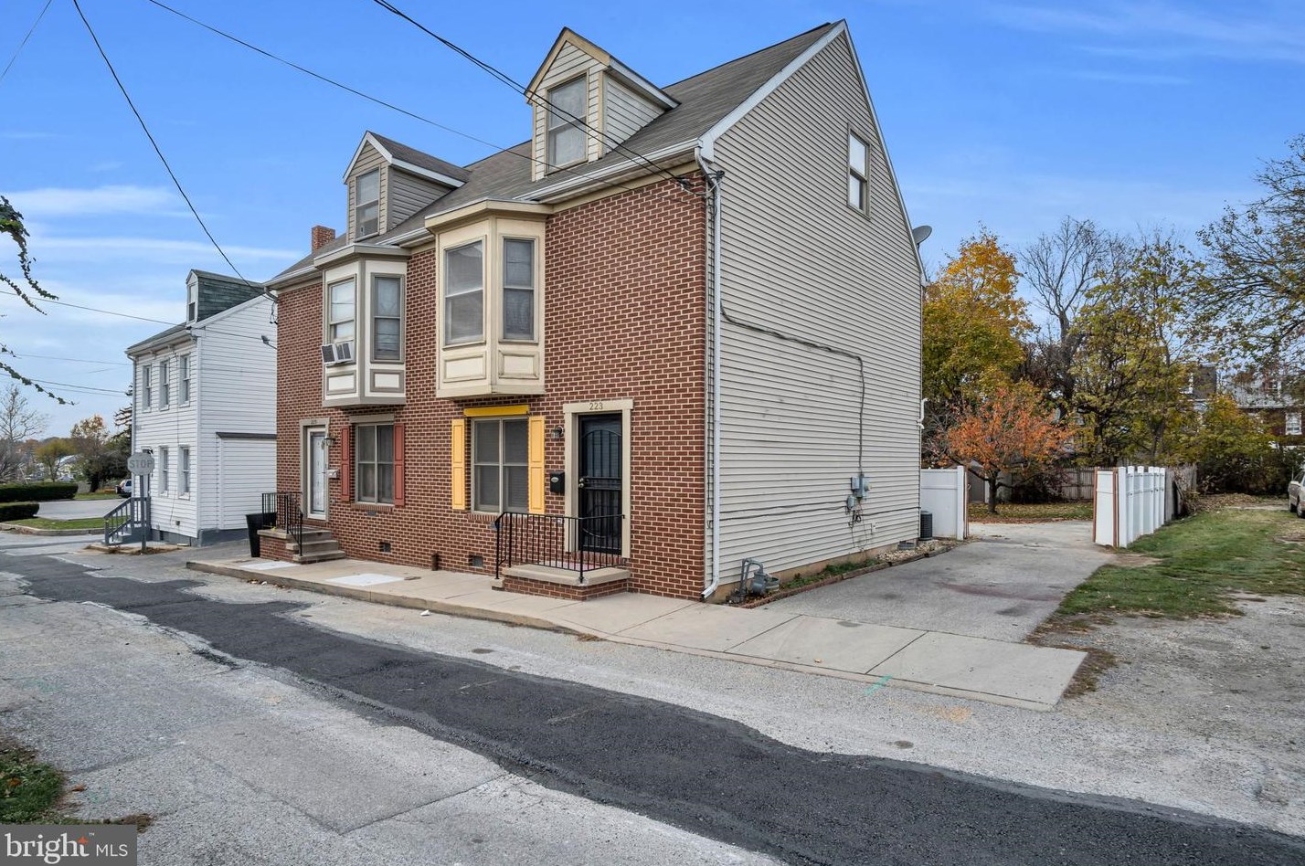 223 Church Ave, York, PA 17401-2101