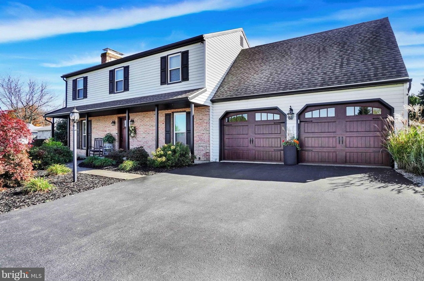 1934 High St, York, PA 17408-1563