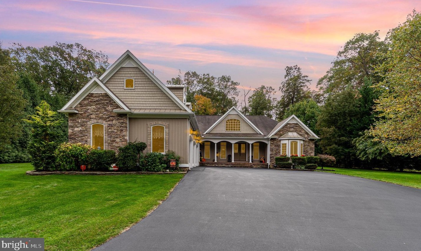 6520 Orefield Rd, Spring Grove, PA 17362