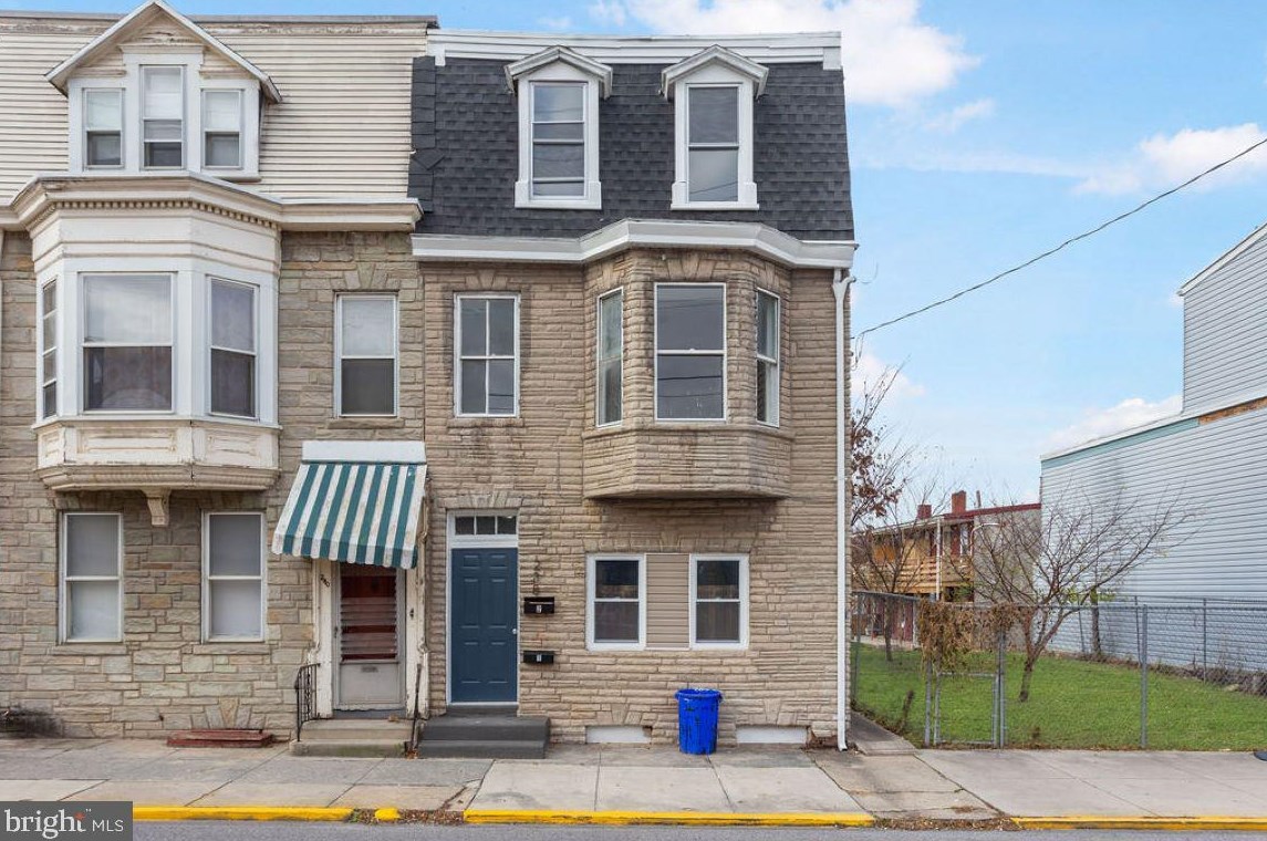 238 Pershing Ave, York, PA 17401-5452