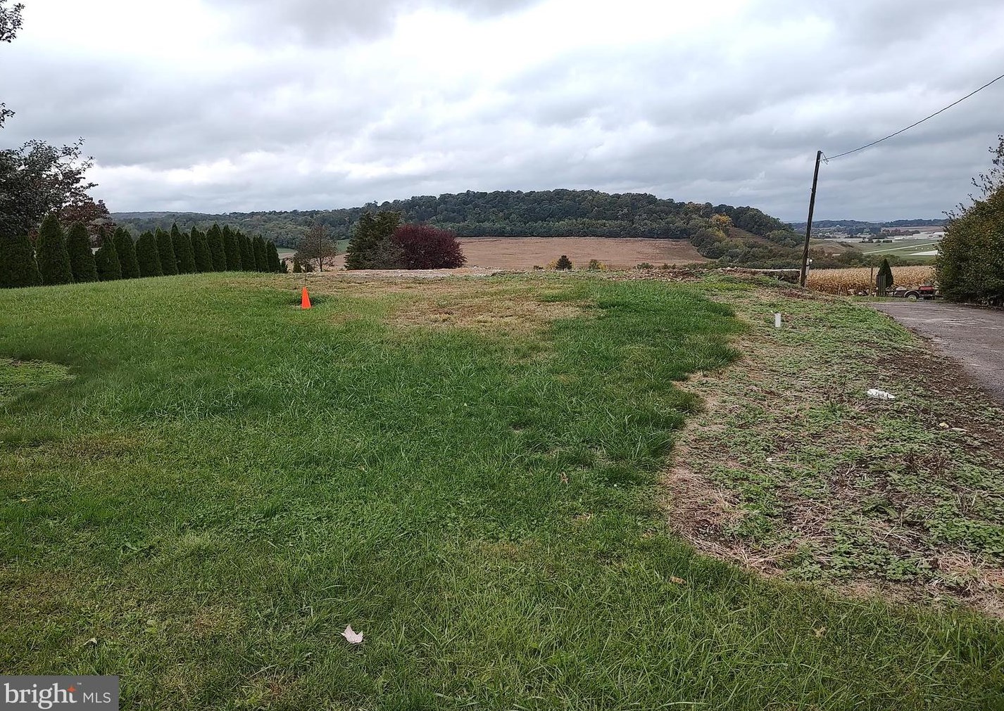 1366 Kbs Rd, Spring Grove PA  17362-8708 exterior