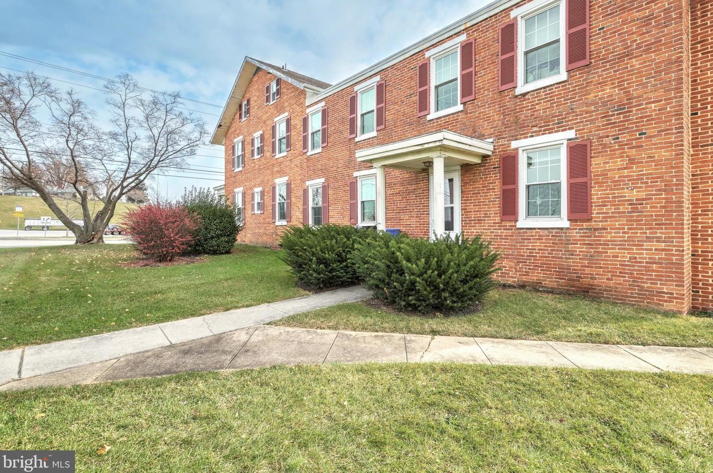2150 Susquehanna Trl, York, PA 17404-1600