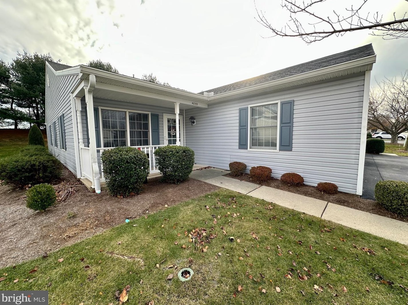 4055 Woodspring Ln, York, PA 17402-7558