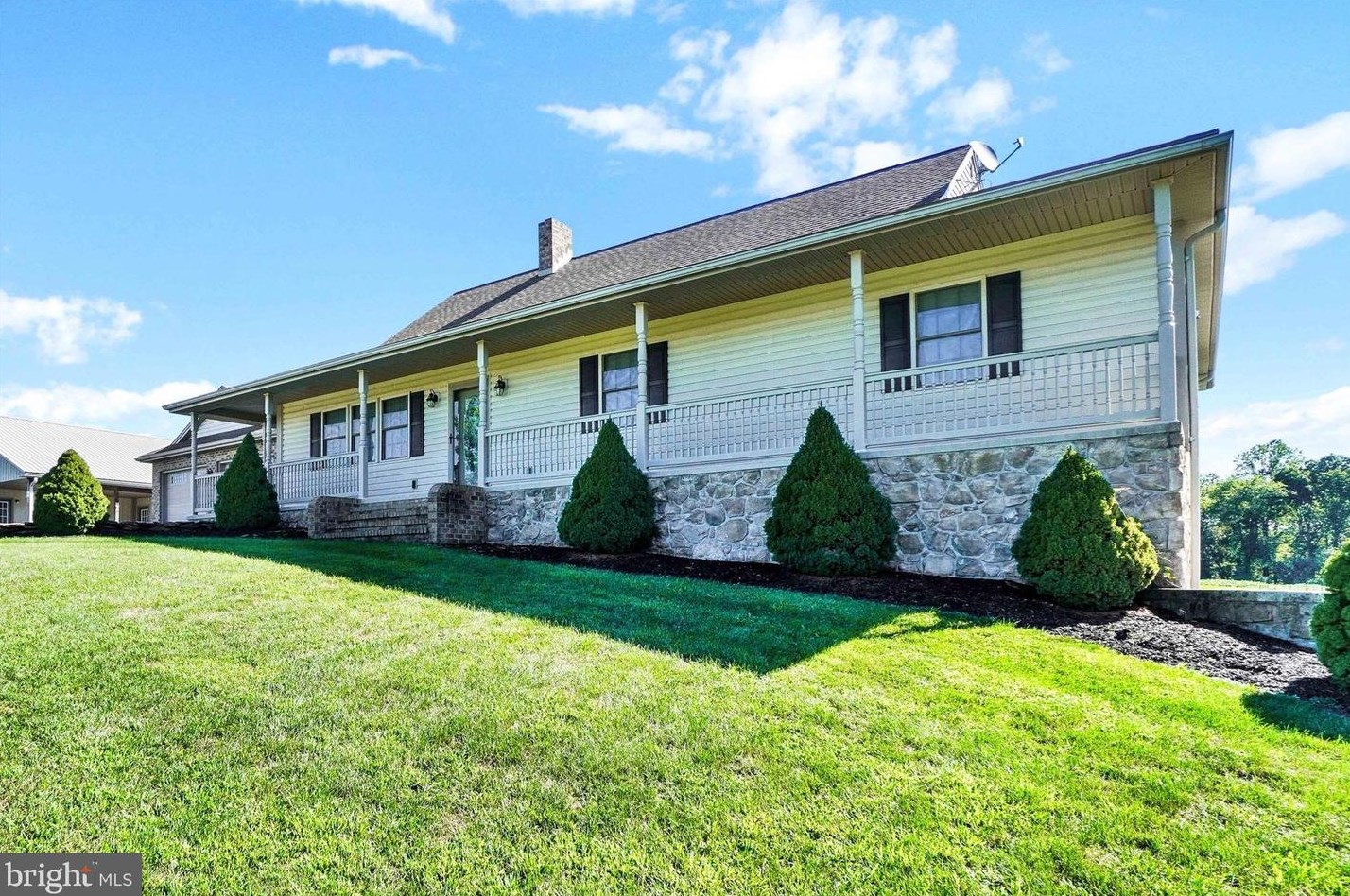 13895 Wolf Rd, Cross Roads, PA 17322