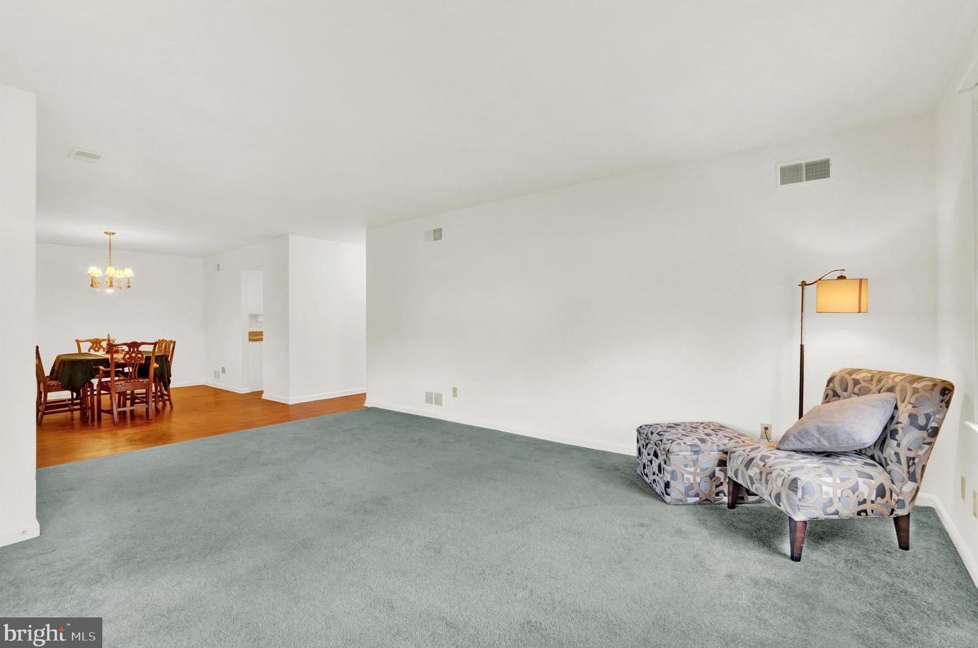4083 Woodspring Ln, York, PA 17402-7571