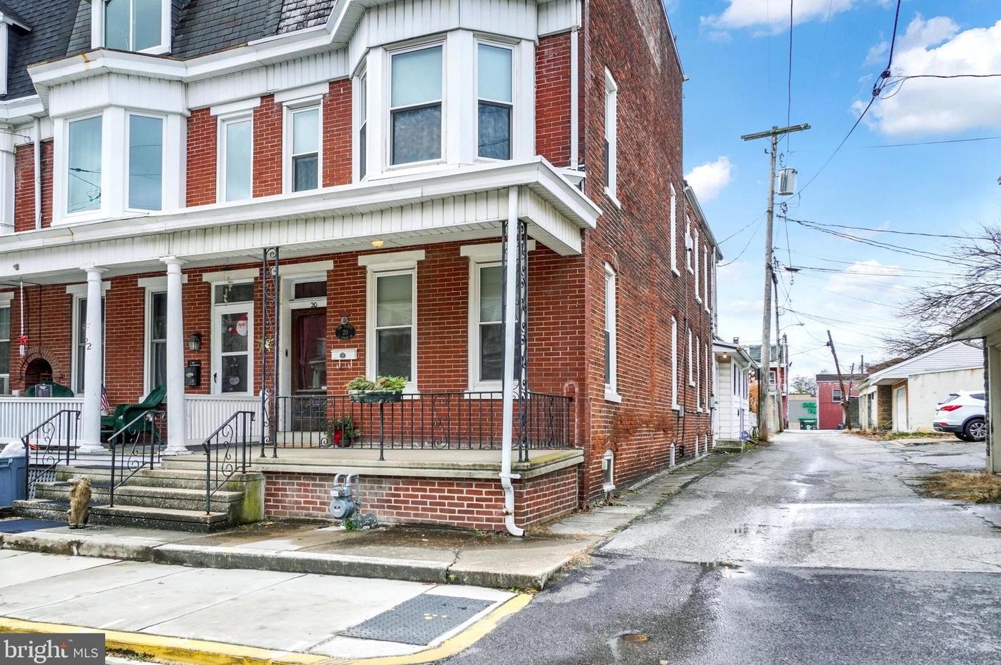 20 Dewey St, York, PA 17404-3404
