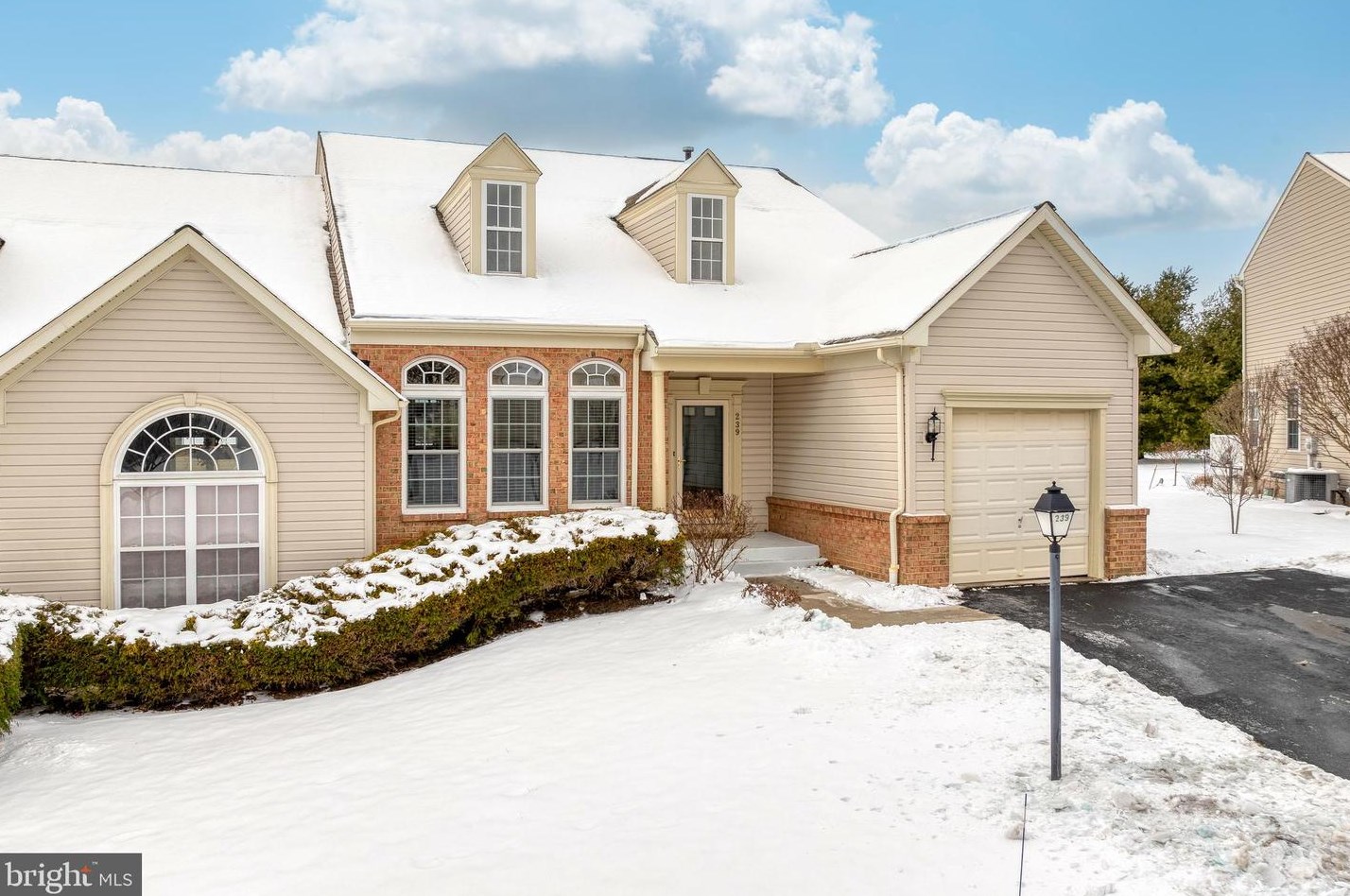 239 Prospect Cir, Shrewsbury, PA 17361-1646