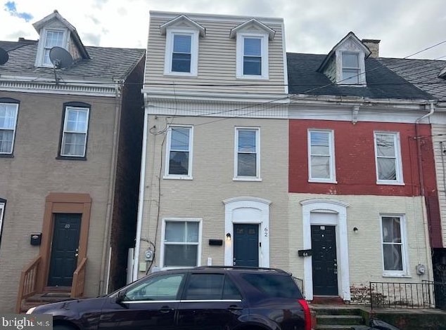 62 Boundary Ave, York, PA 17401-3151