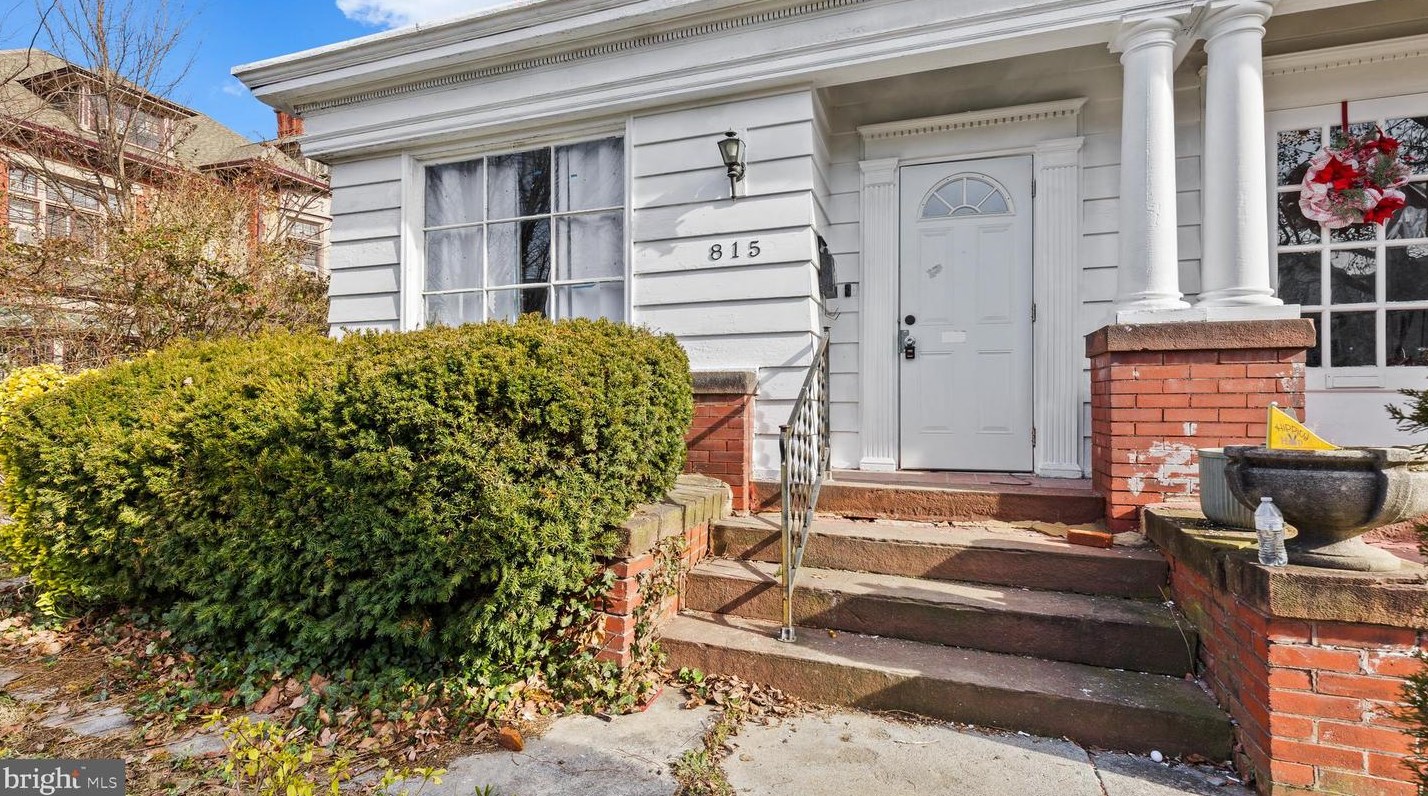 815 George St, York, PA 17403-3172