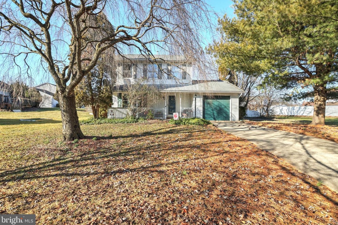 2902 Emig Ct, York, PA 17315-4580