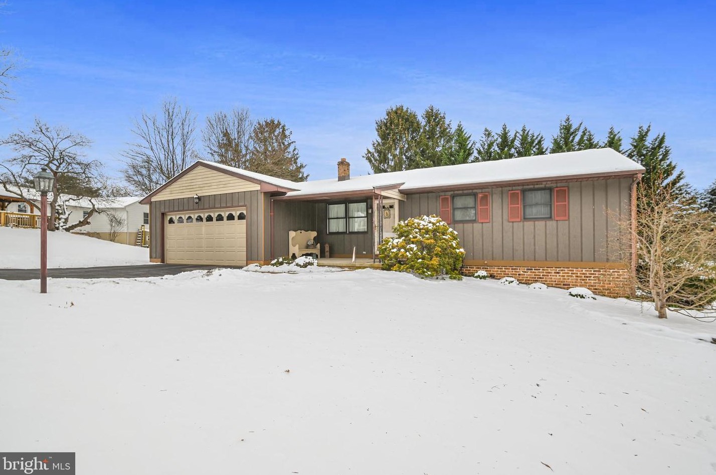 102 Buchanan Dr, York, PA 17402-4801