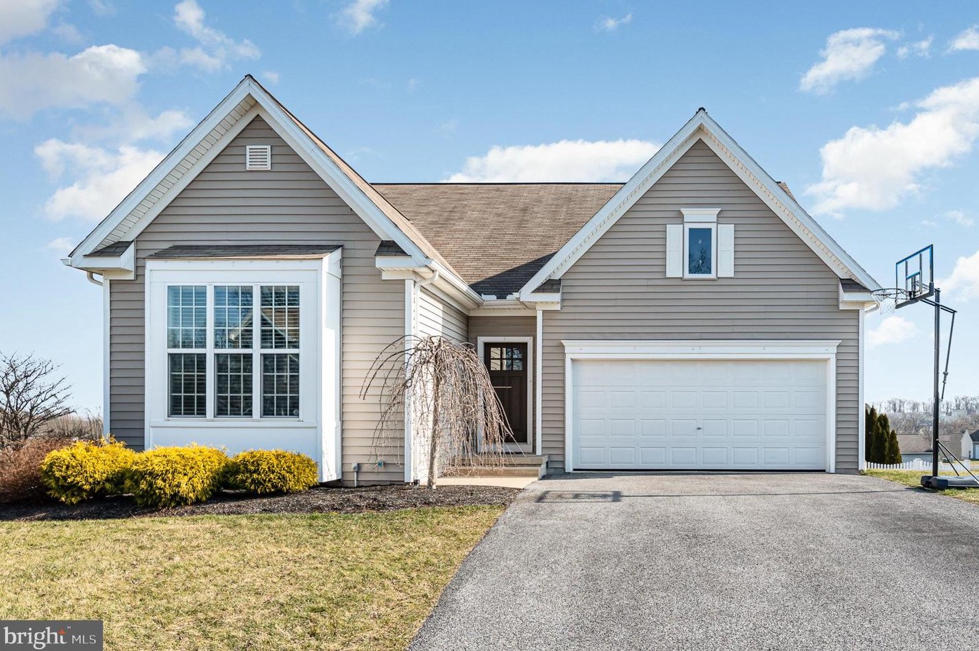 25 Shalimar Dr, York Haven, PA 17370