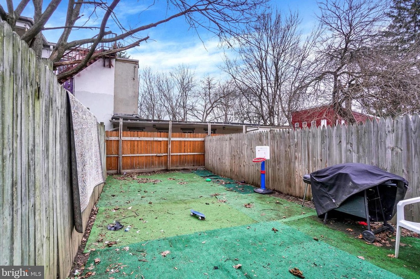 211 Philadelphia St, York PA  17401-2939 exterior