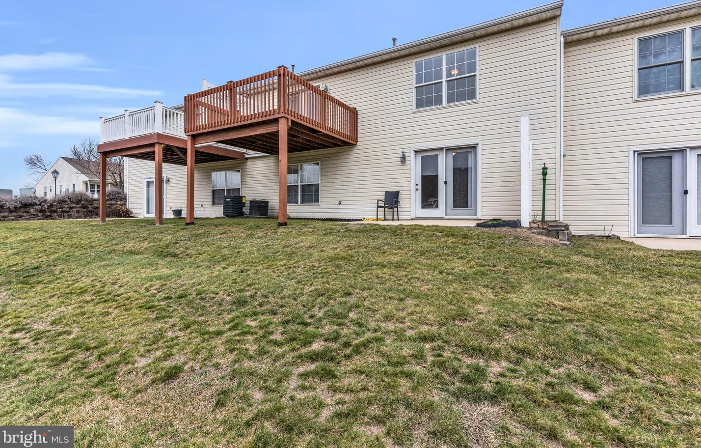 242 Equine Cv, Red Lion PA  17356-8779 exterior