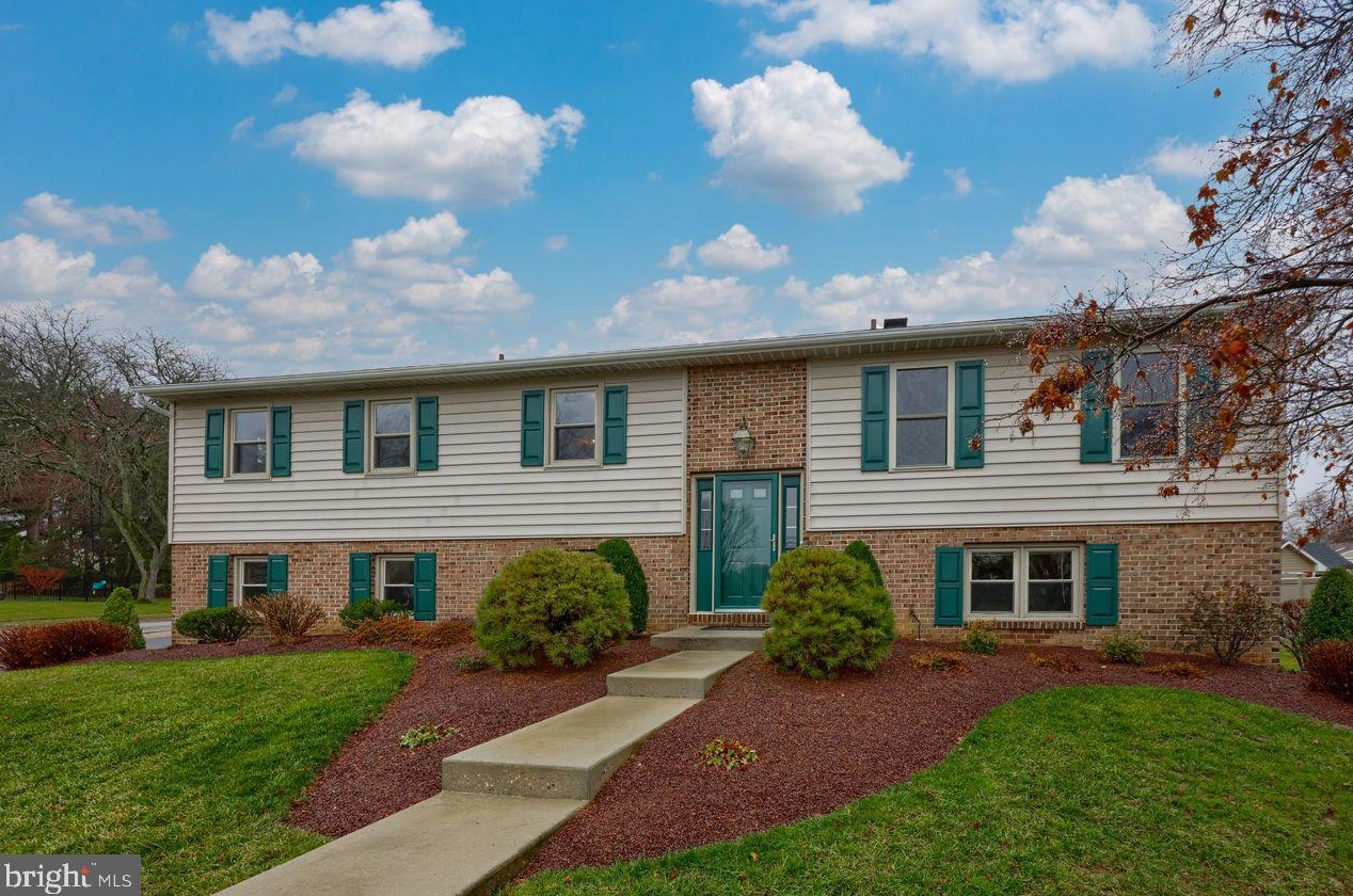 3450 Cranmere Ln, York, PA 17402-4209