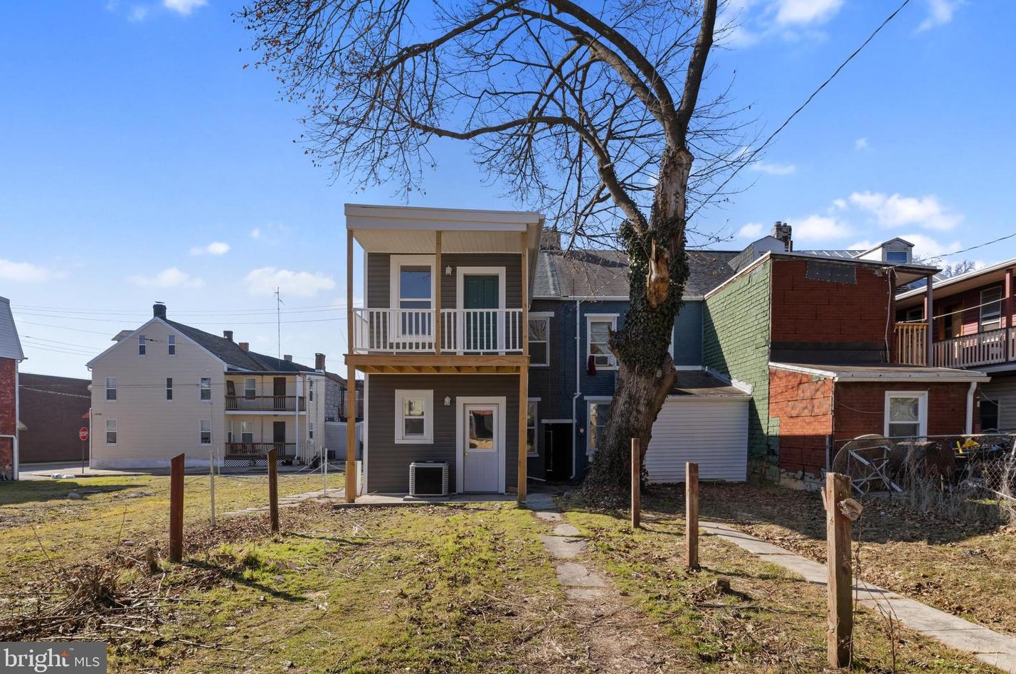 545 Mckenzie St, York PA  17401-2721 exterior