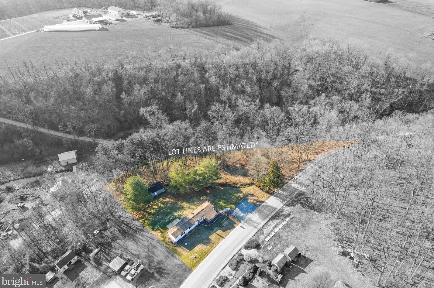 13254 Stamper Rd, Brogue, PA 17309