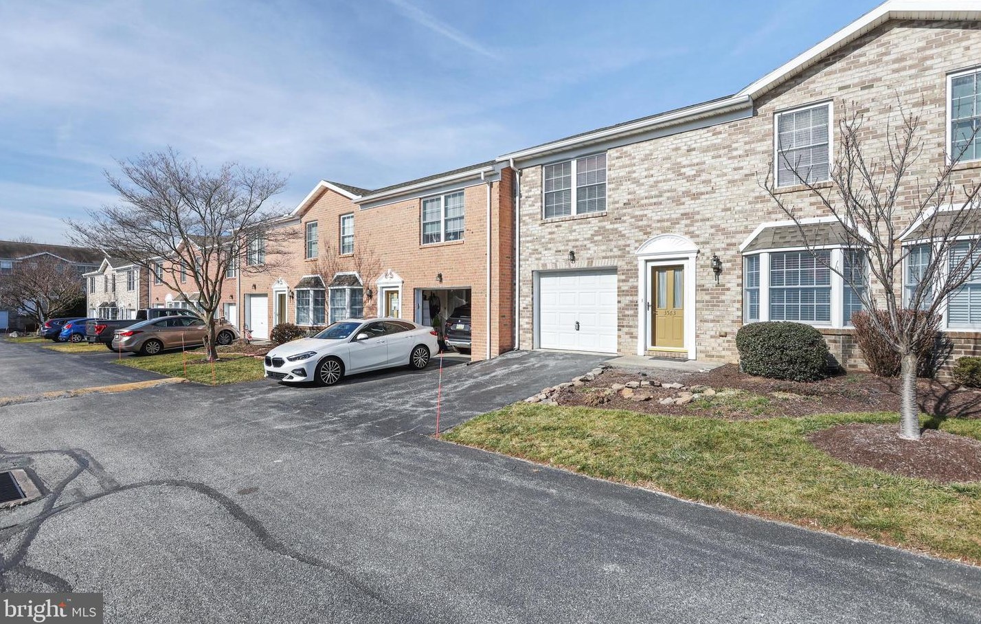 3563 Mark Dr, York, PA 17402-3179