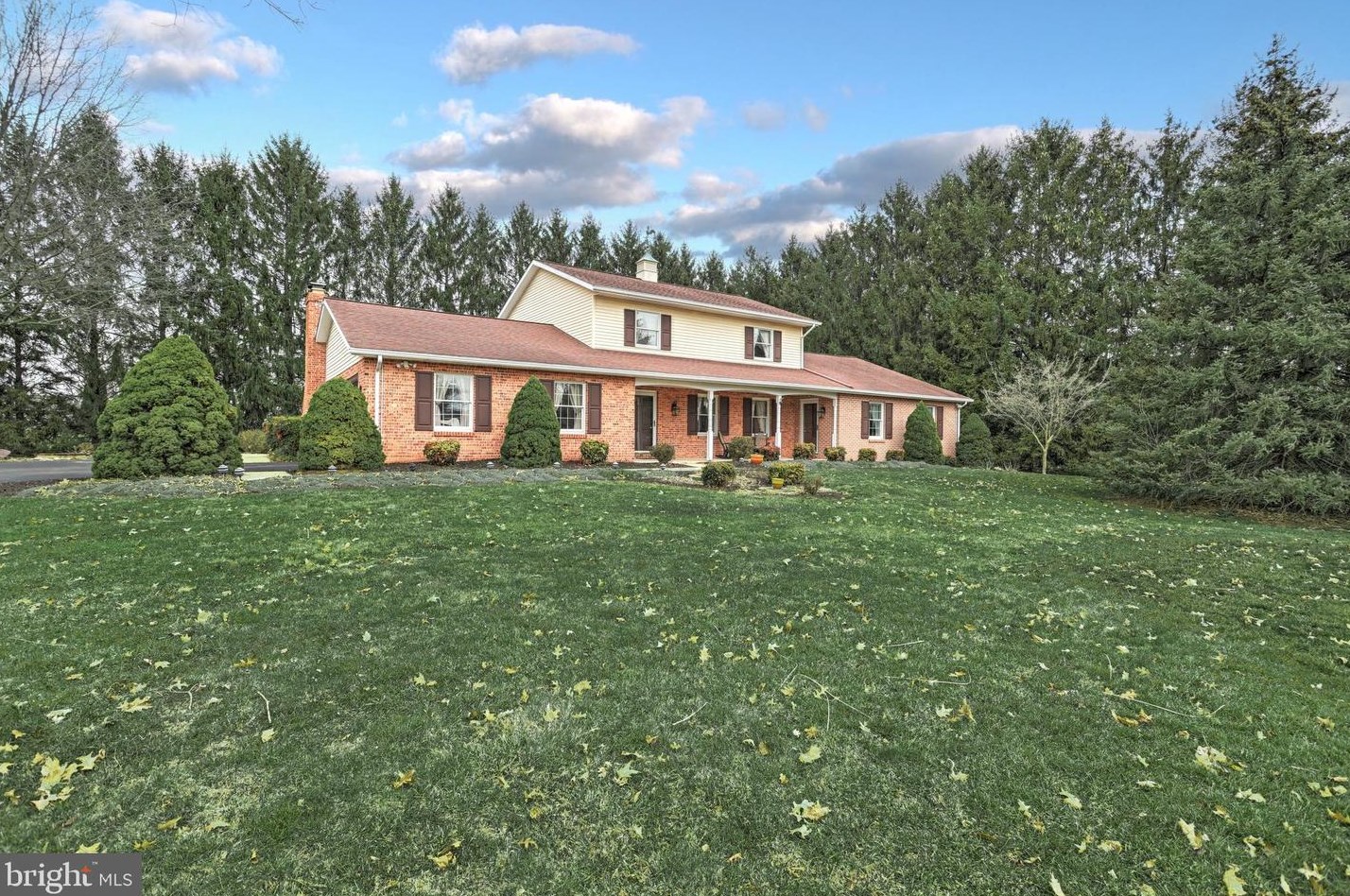 134 Rhonda Dr, York, PA 17408-6113