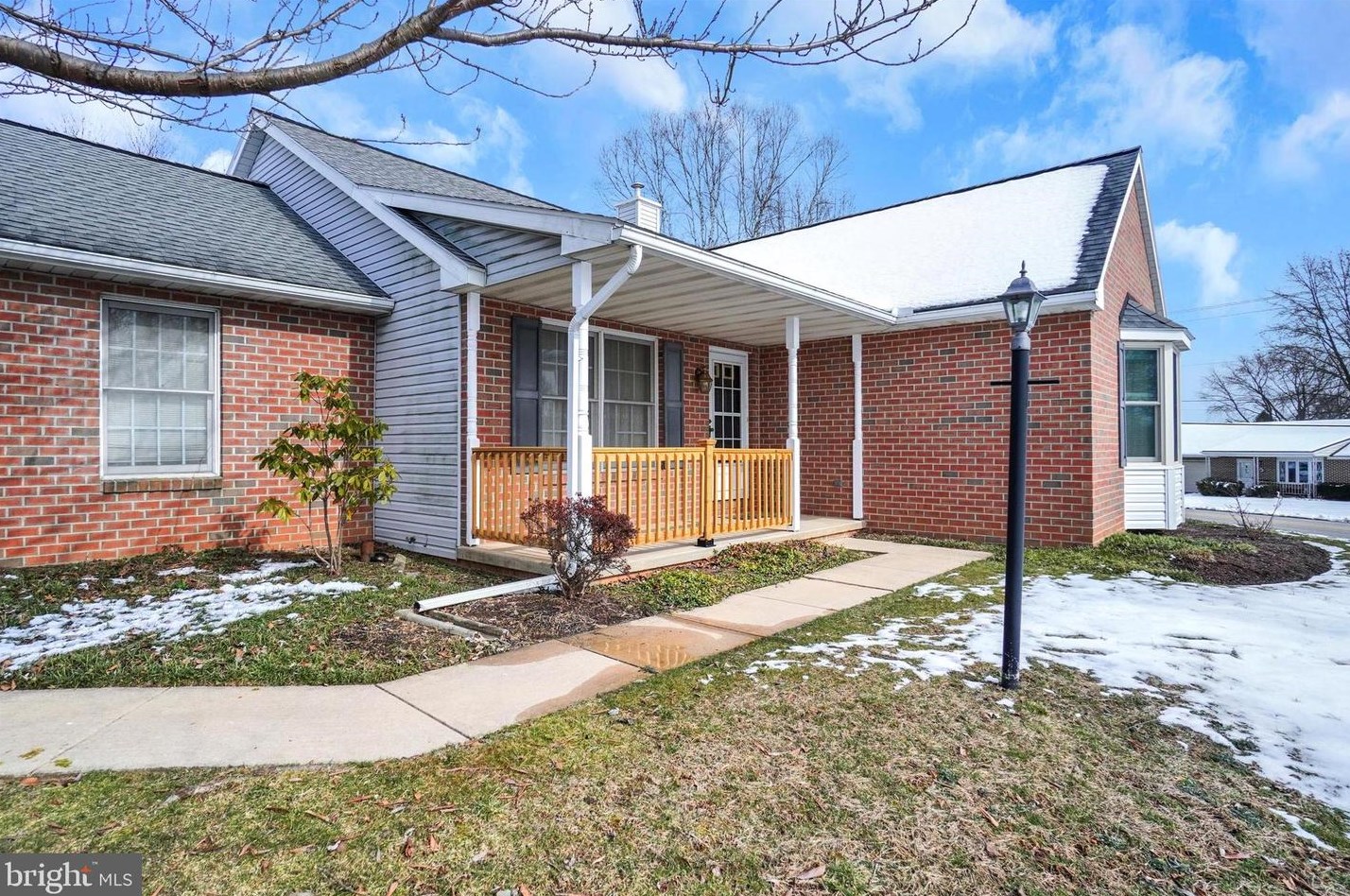 2700 Clearview Way, York, PA 17403-9525