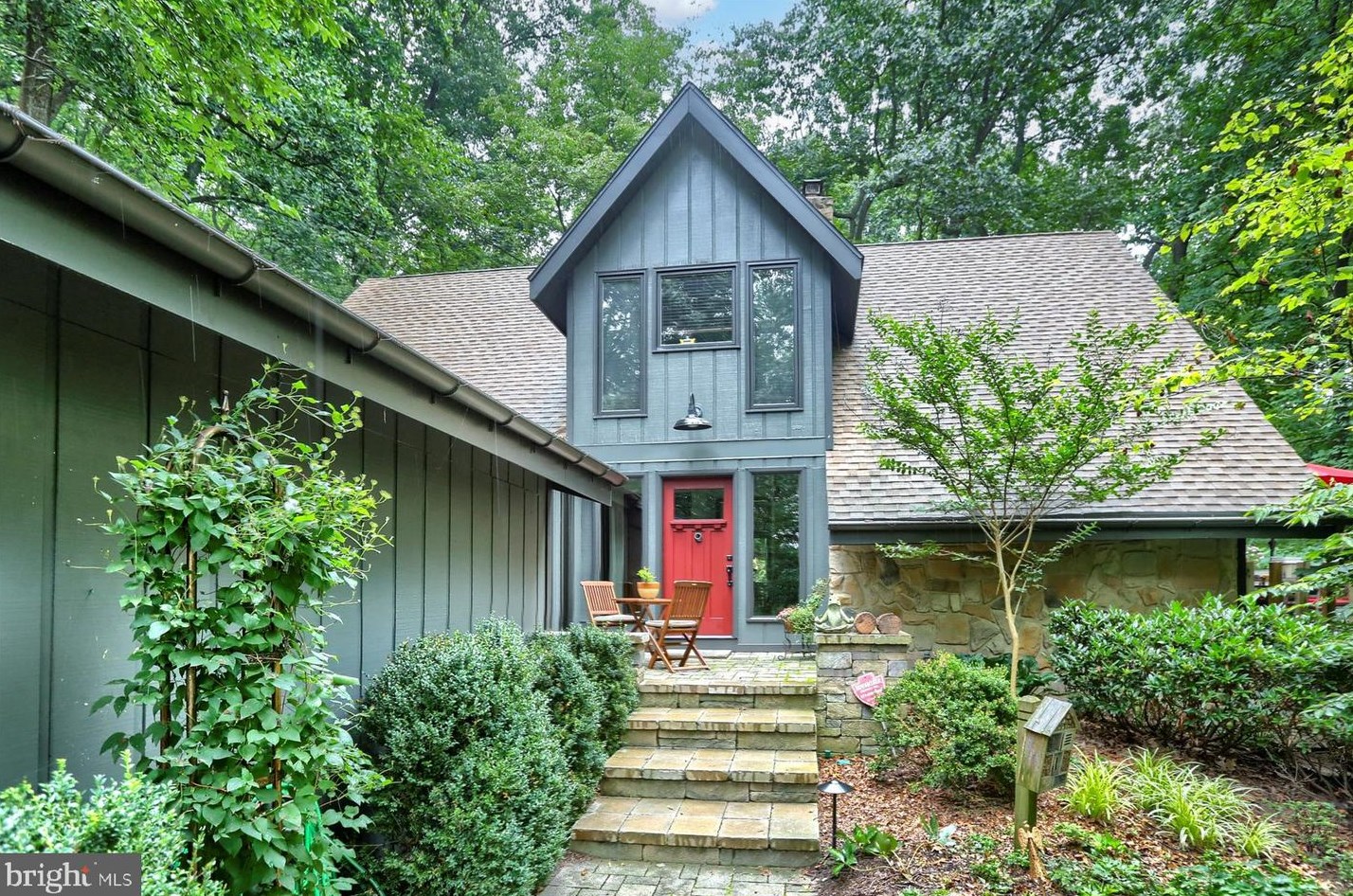 465 Big Spring Rd, Rudytown, PA 17070