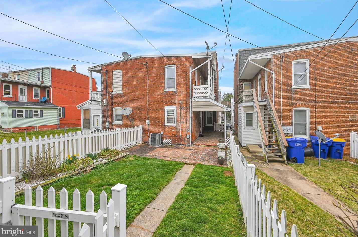 818 Latimer St, York PA 17404-2532 exterior