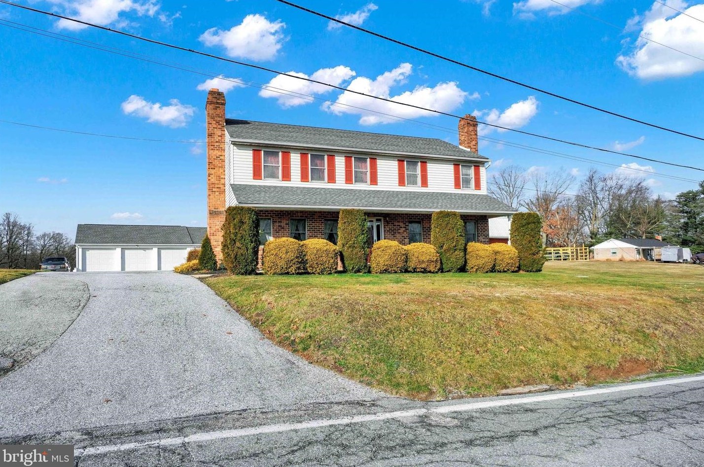 560 Fawn Grove Rd, Fawn Grove, PA 17321