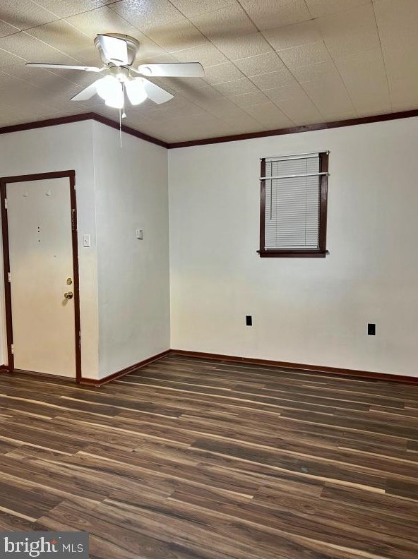 6 York St, Strinestown, PA 17345-1118