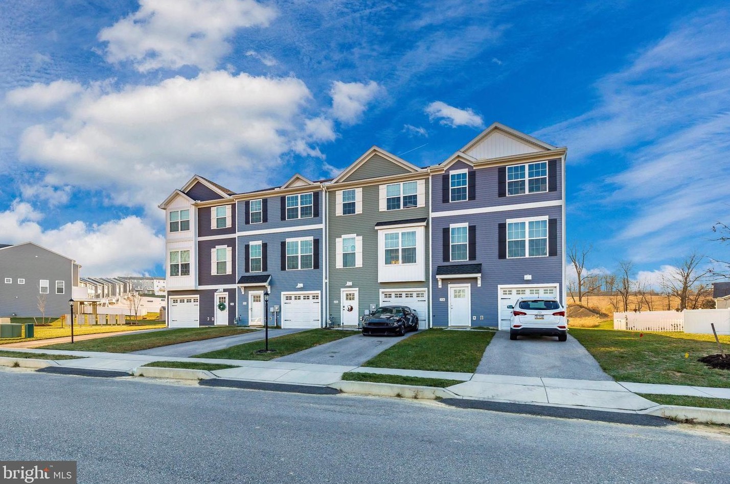 204 Overlook Dr, Hanover PA  17331-9136 exterior