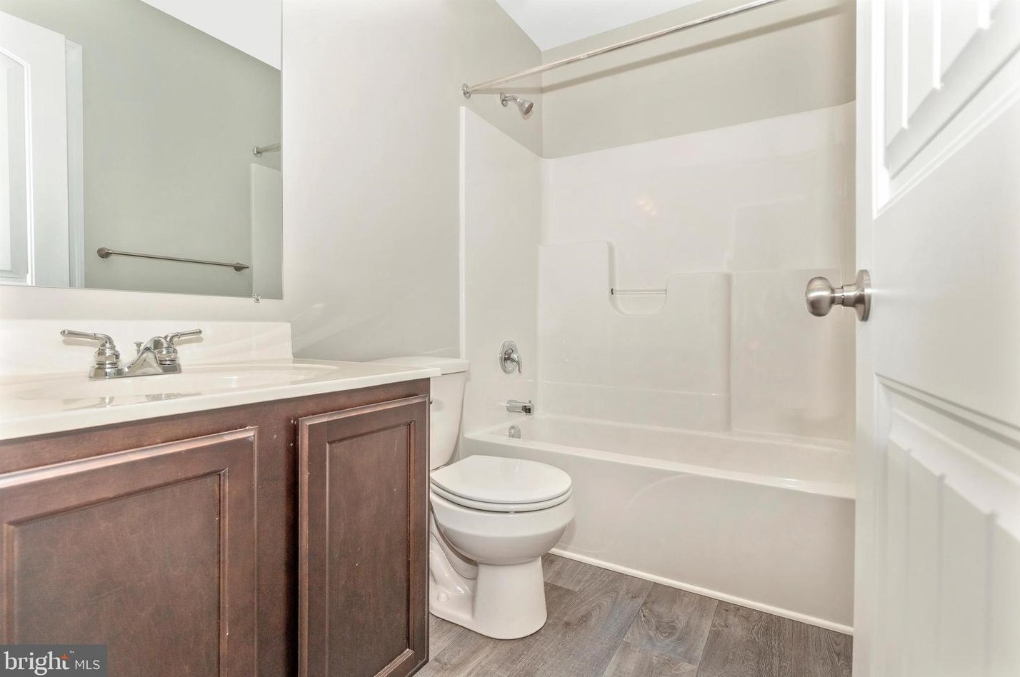 204 Overlook Dr, Hanover PA  17331-9136 exterior