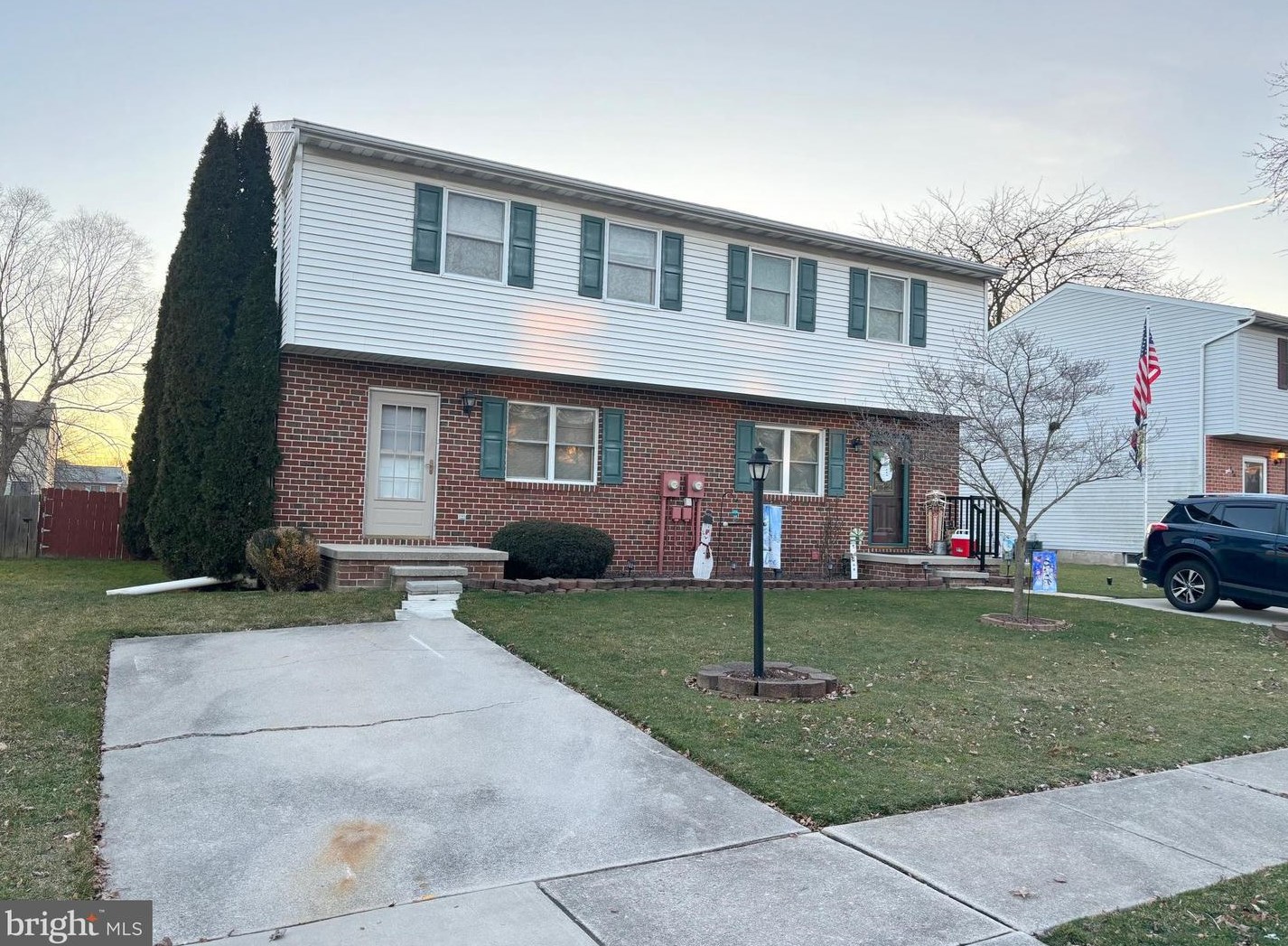 137 Edward St, Hanover, PA 17331-2728