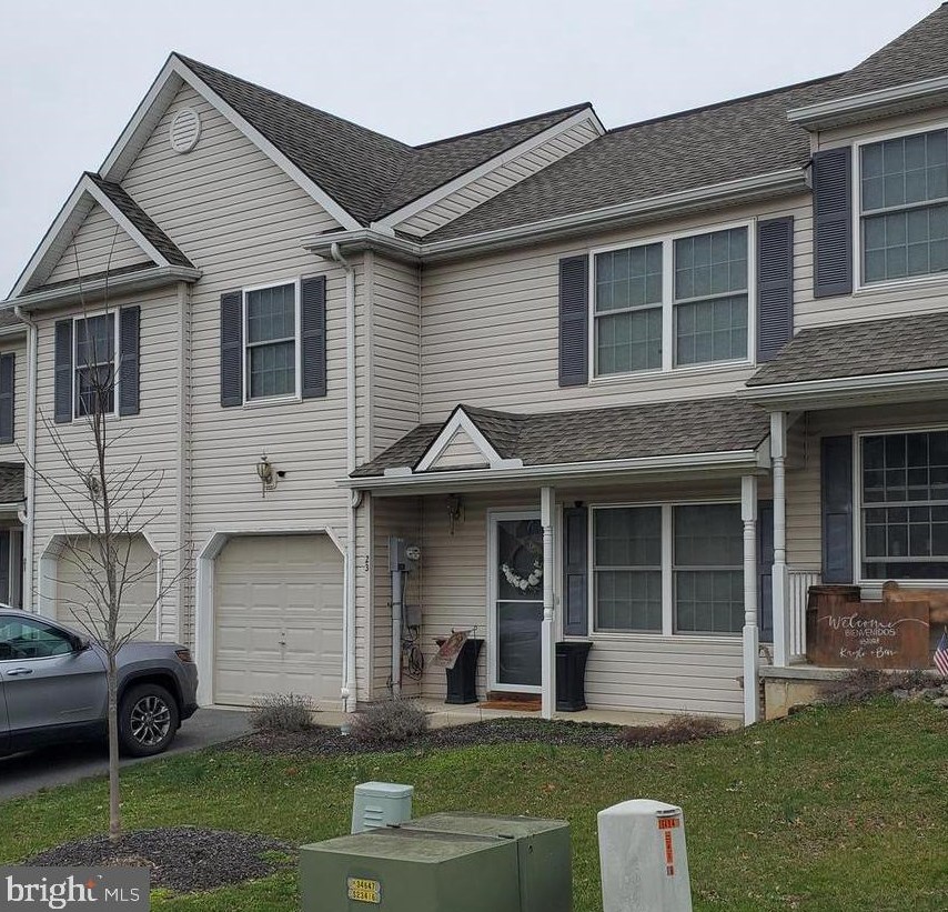 23 Riverview Dr, Longlevel, PA 17368-9235