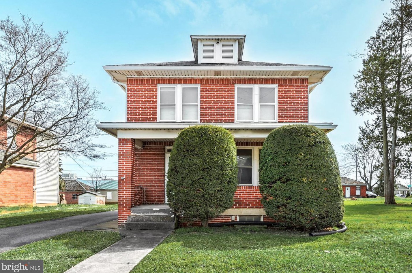 2222 Market St, York, PA 17402-2854