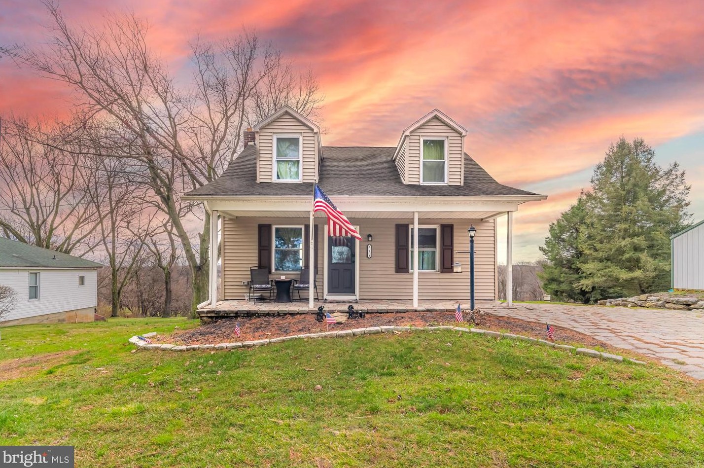818 Old Commons Rd, Bittersville, PA 17366-9145
