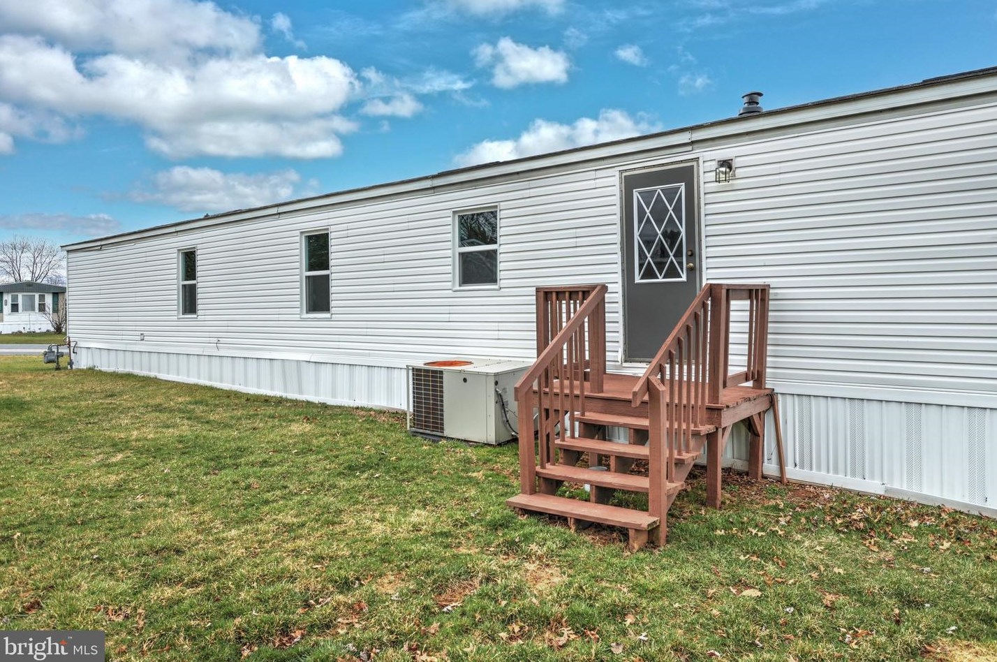 7370 Amy Ave, York, PA 17315