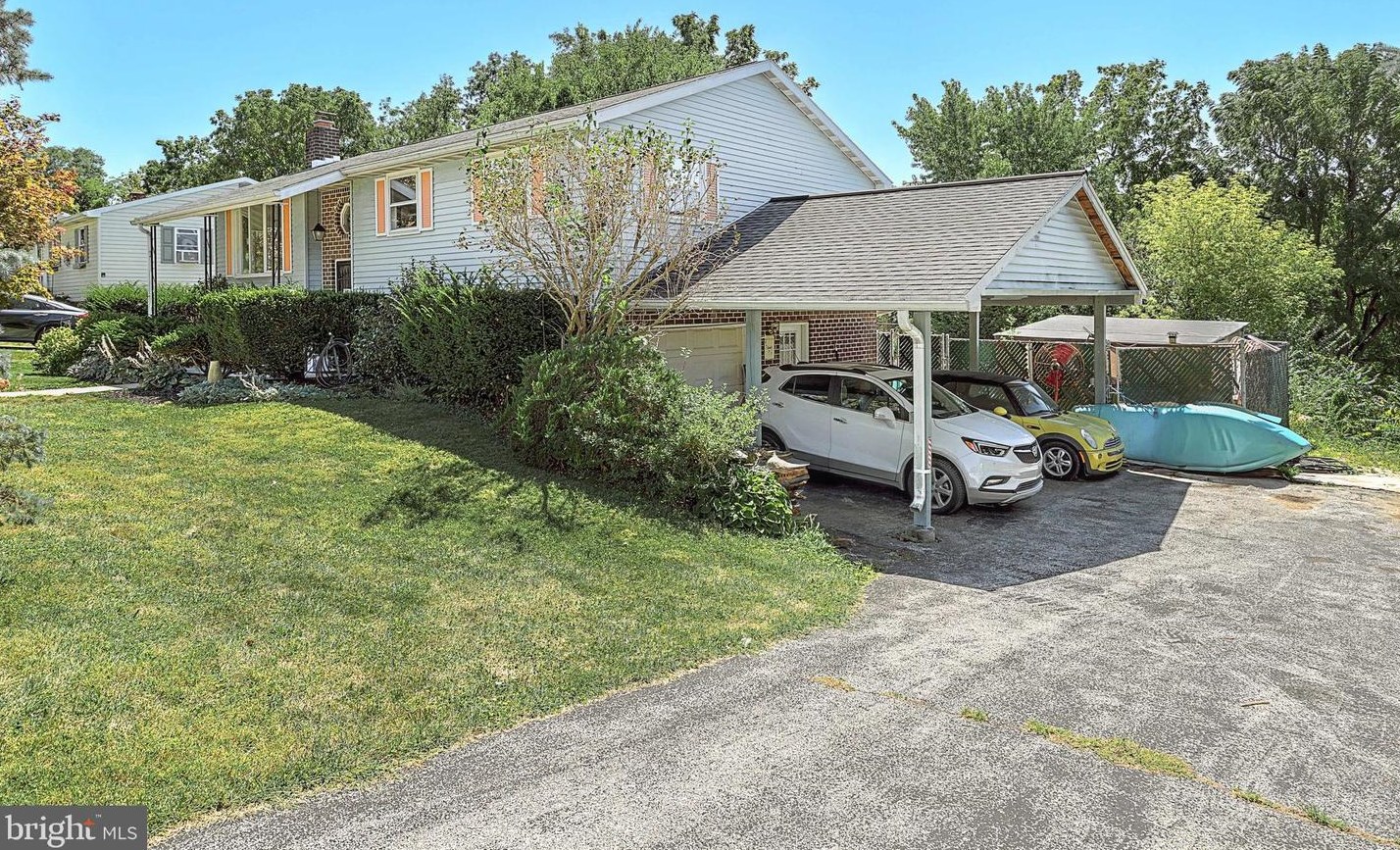 80 Susan Dr, Yoe, PA 17313