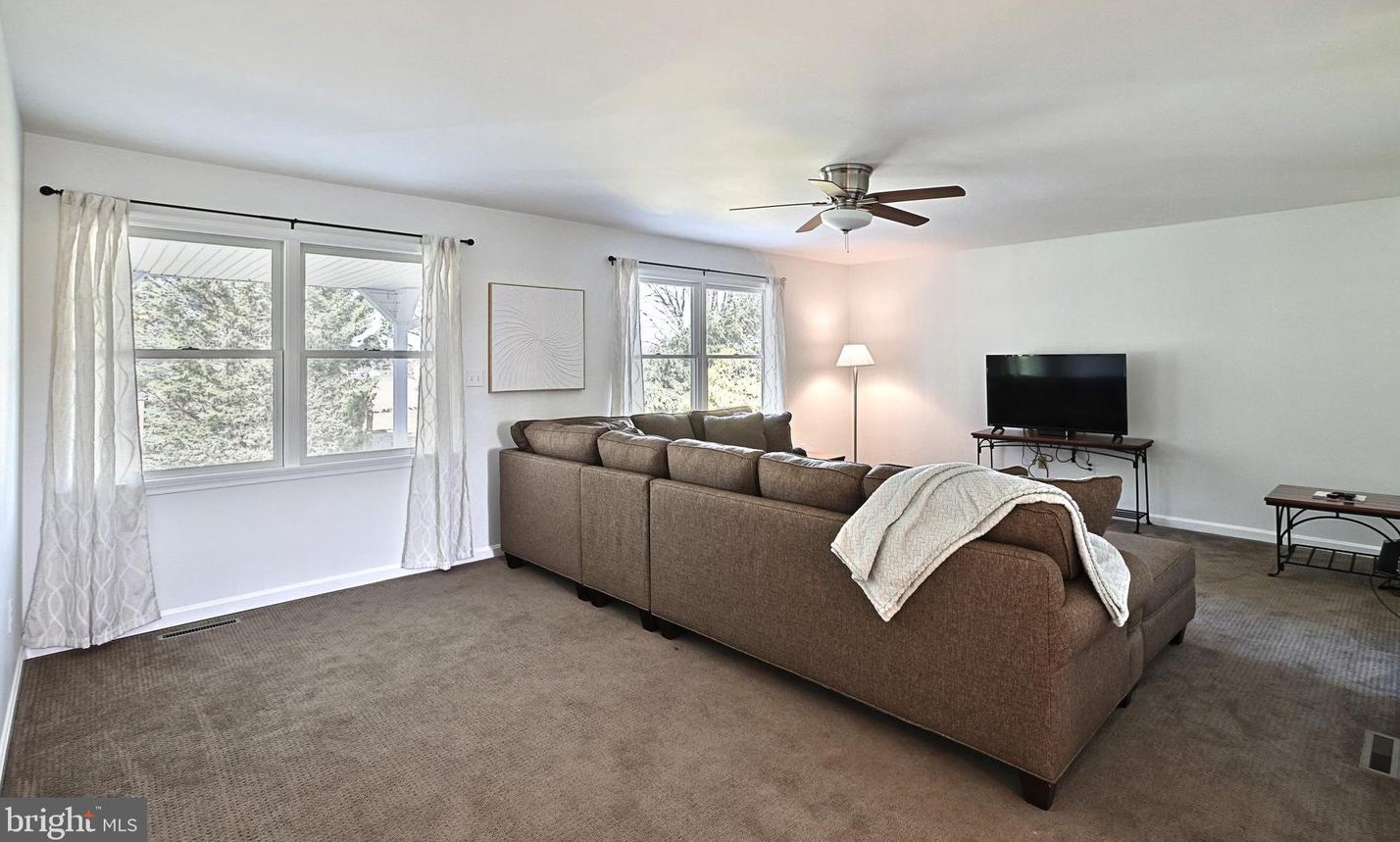 2865 Admire Springs Dr, York PA  17315-4584 exterior
