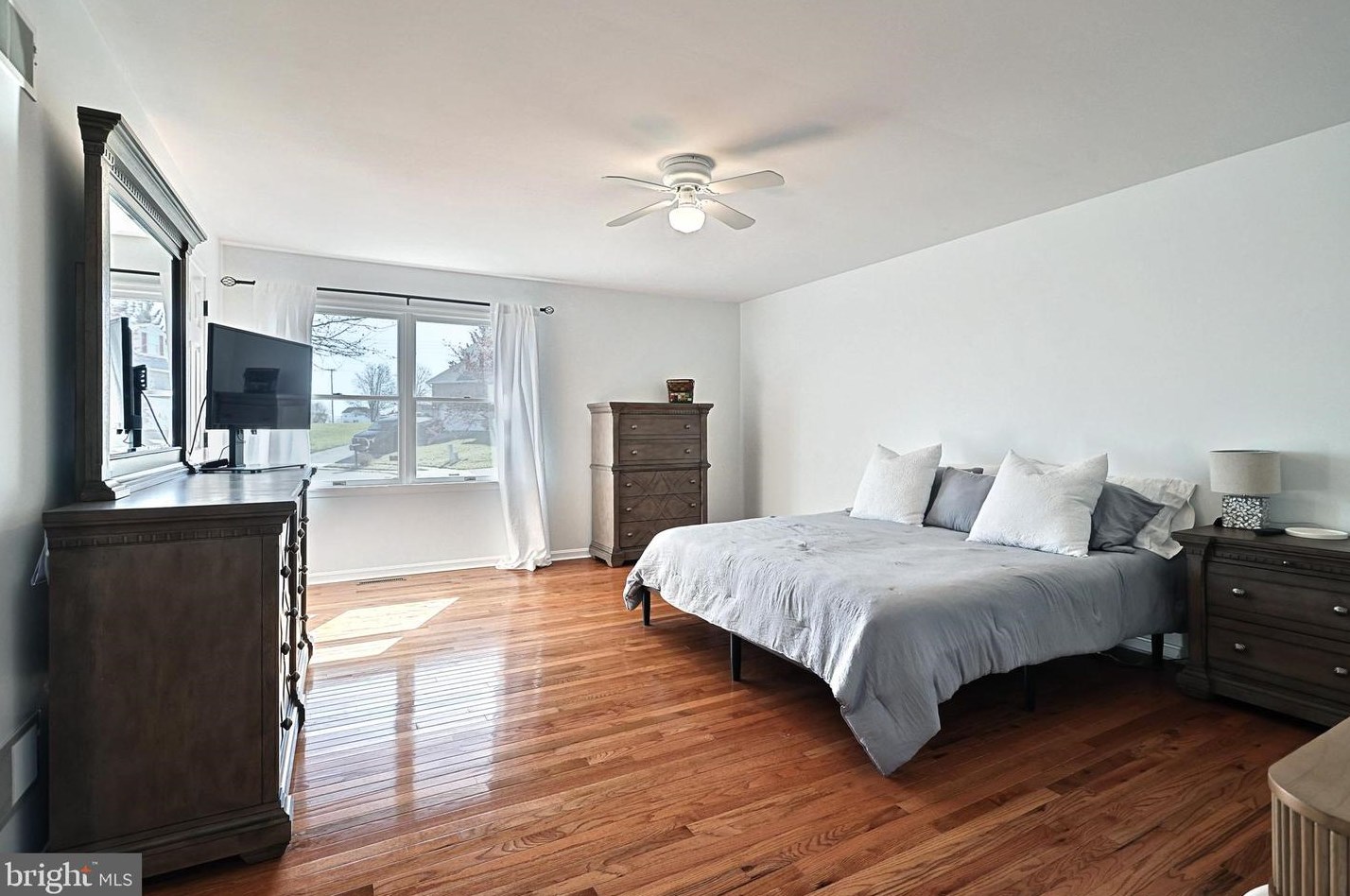 2865 Admire Springs Dr, York PA  17315-4584 exterior
