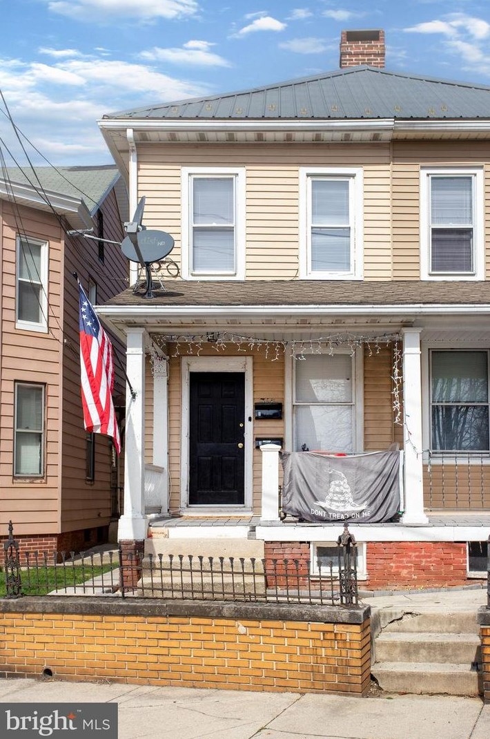 315 3rd St, Hanover, PA 17331-4951