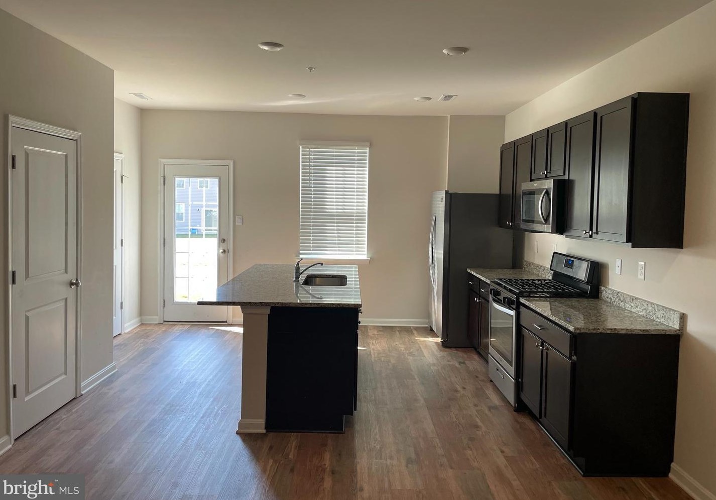 460 Locust Run Dr, York, PA 17404
