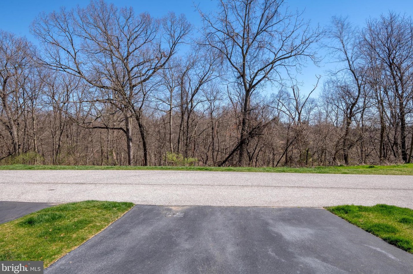 185 Country Ridge Dr, Red Lion PA  17356-8869 exterior