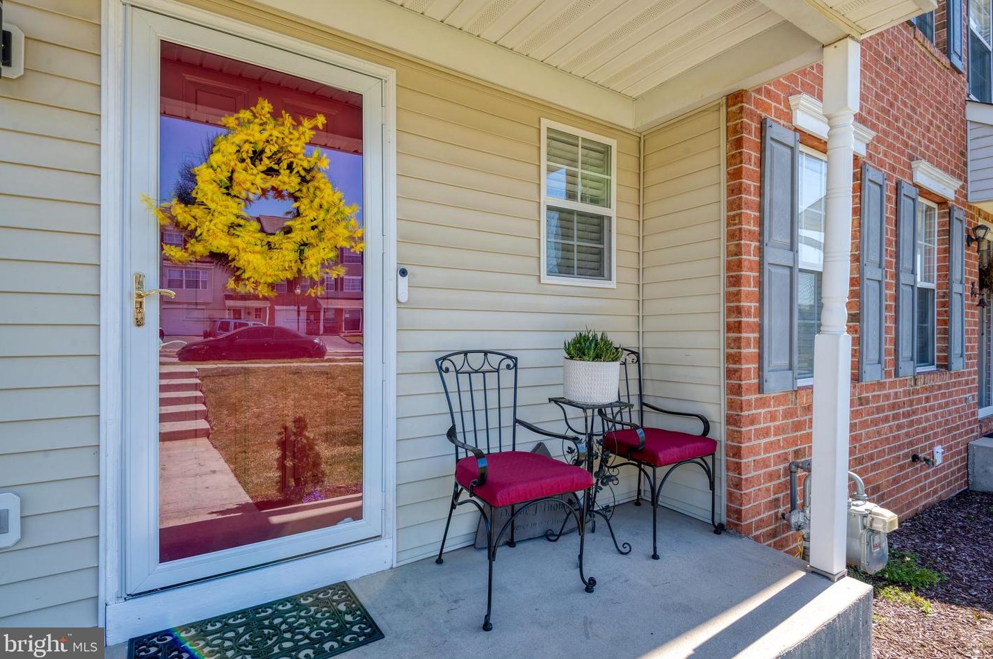 185 Country Ridge Dr, Red Lion PA  17356-8869 exterior