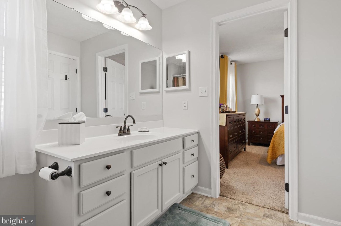 185 Country Ridge Dr, Red Lion PA  17356-8869 exterior