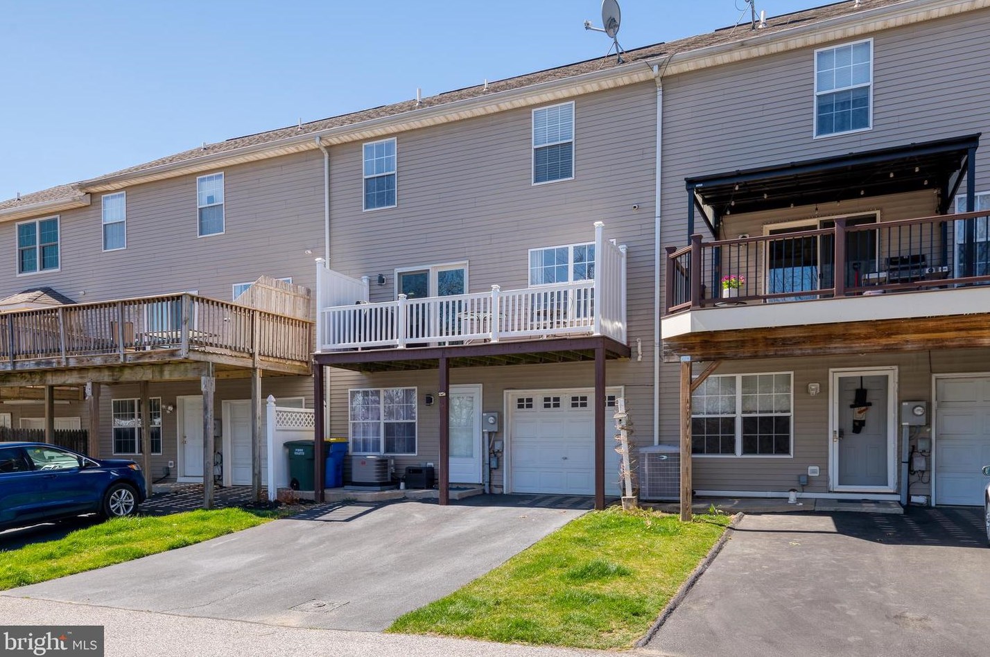 185 Country Ridge Dr, Red Lion PA  17356-8869 exterior