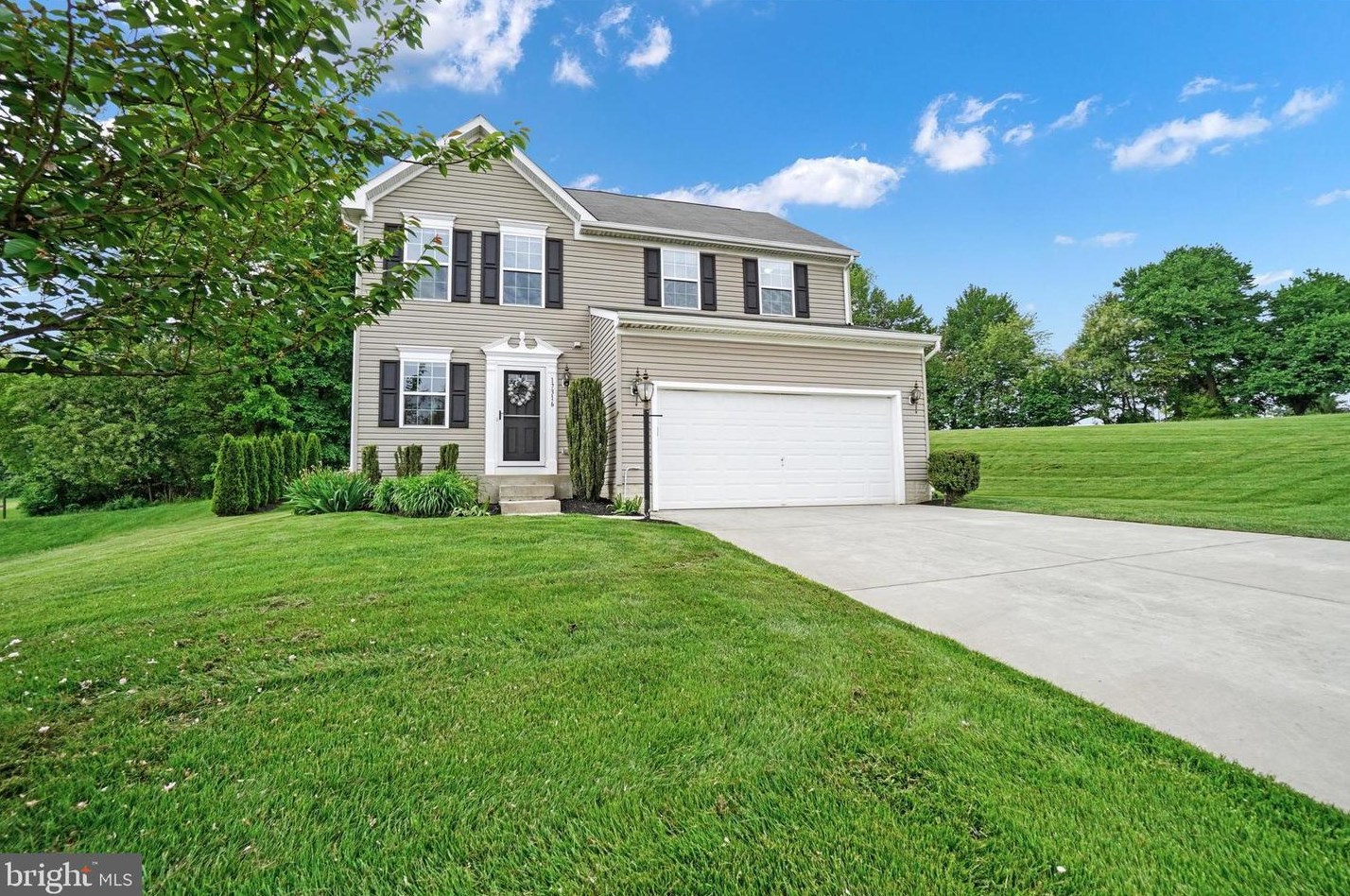 17316 Norland Way, Shrewsbury, PA 17361-3300