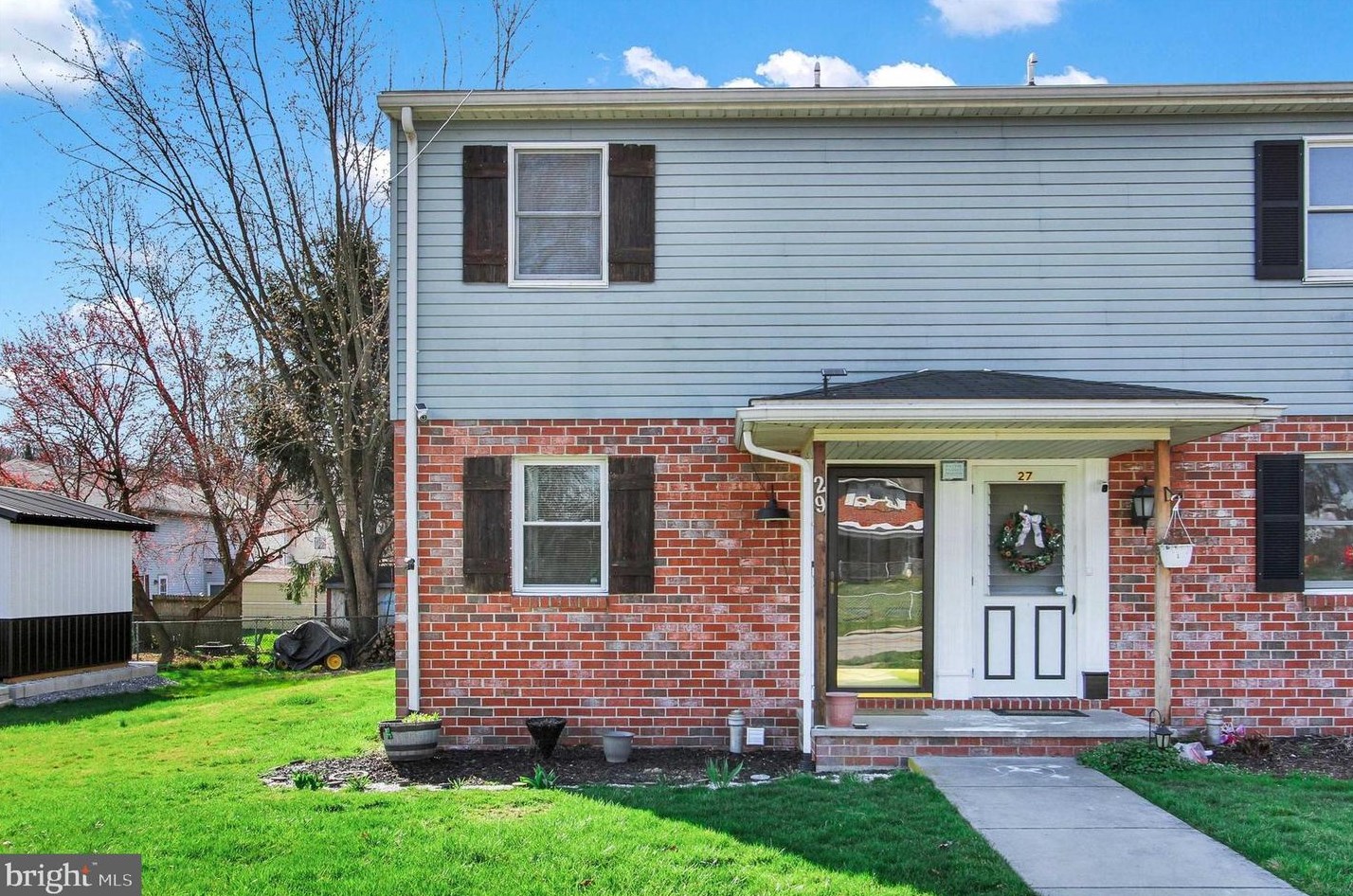 29 Oneill Ave, Hanover, PA 17331