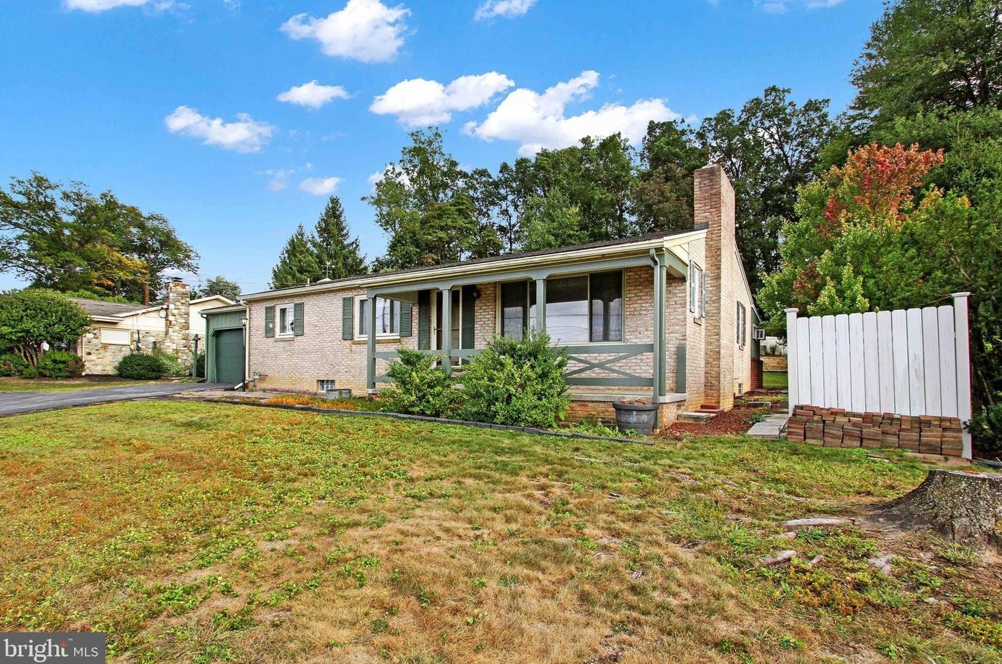 21 Northview Dr, Hanover, PA 17331