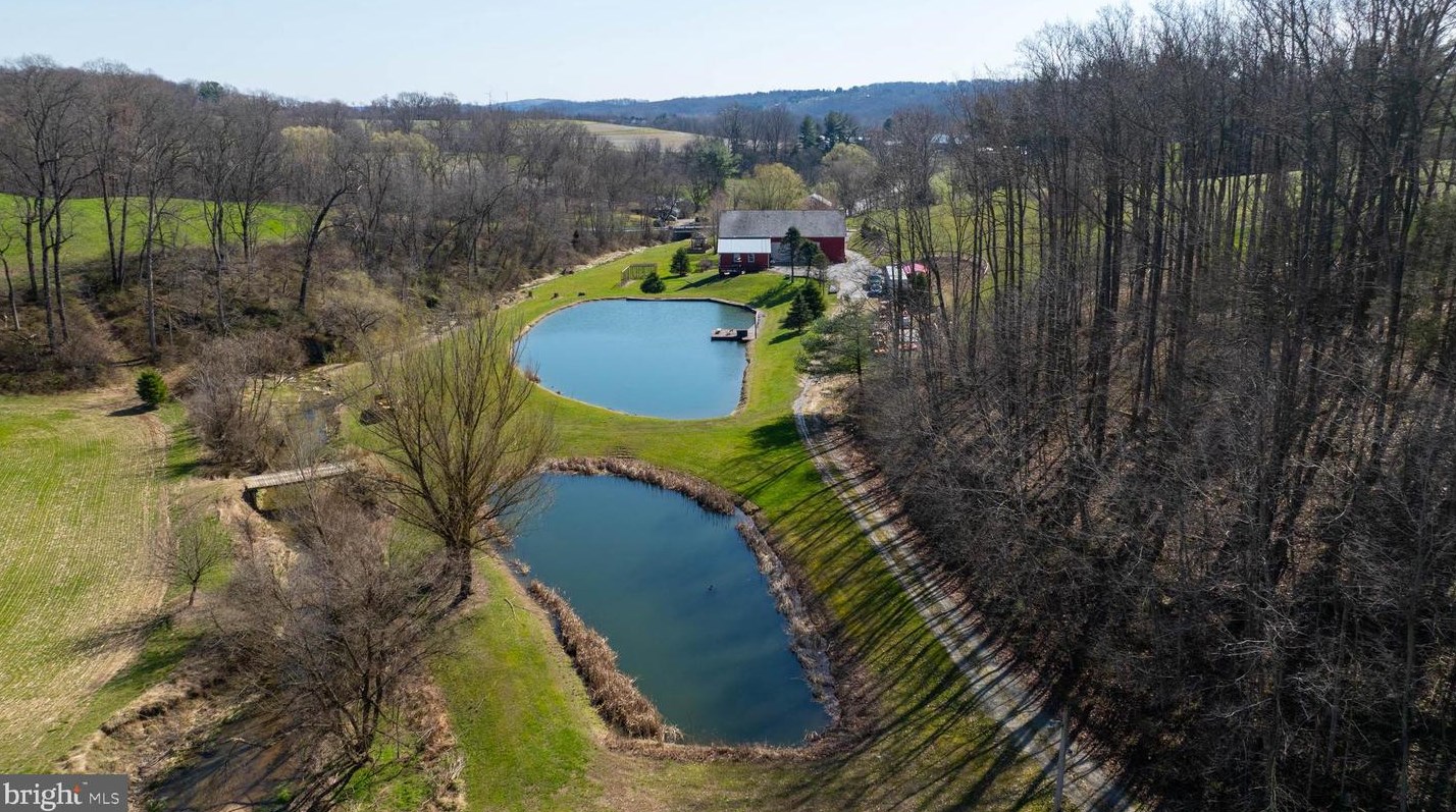 1320 Cabin Creek Rd, York, PA 17406-8620